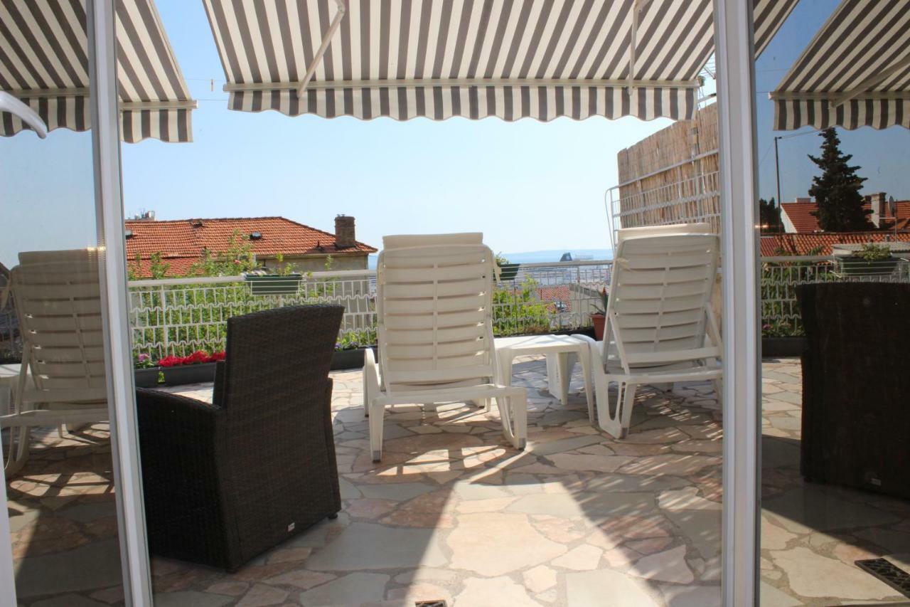 Apartments Bruno Split Exterior photo